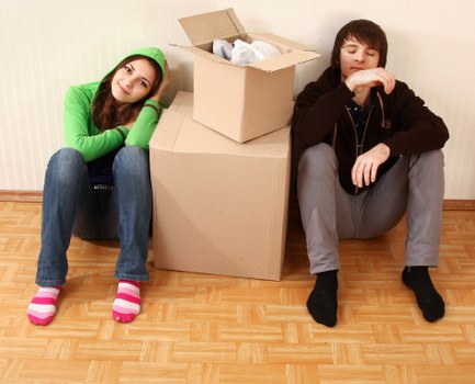 Careful wrapping and loading of household furniture for transport